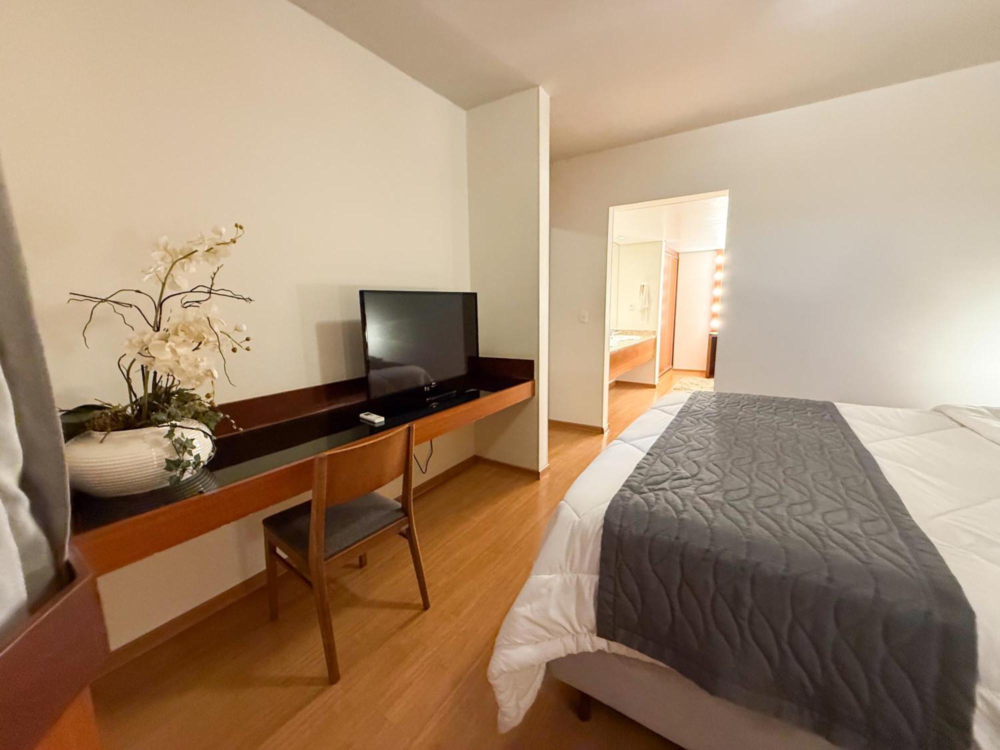 Hotel Caiua Umuarama Extérieur photo