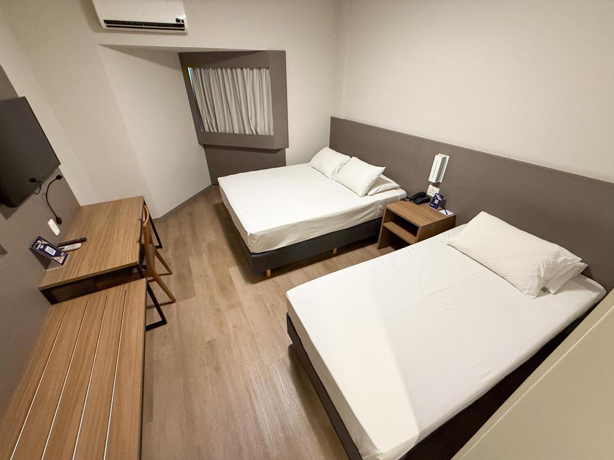 Hotel Caiua Umuarama Extérieur photo